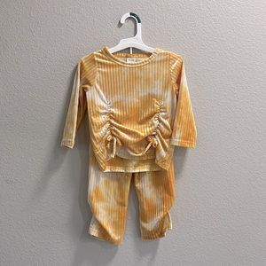 Patpat toddler girls 2 piece set. 18-24 months.